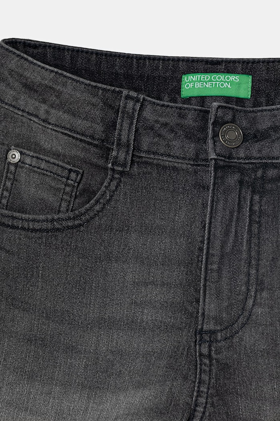 Dievča United Colors of Benetton šortky detské 4PORC903M.G.Riproposto sivá