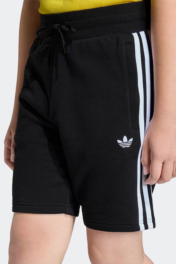 adidas Originals szorty dziecięce KE2836