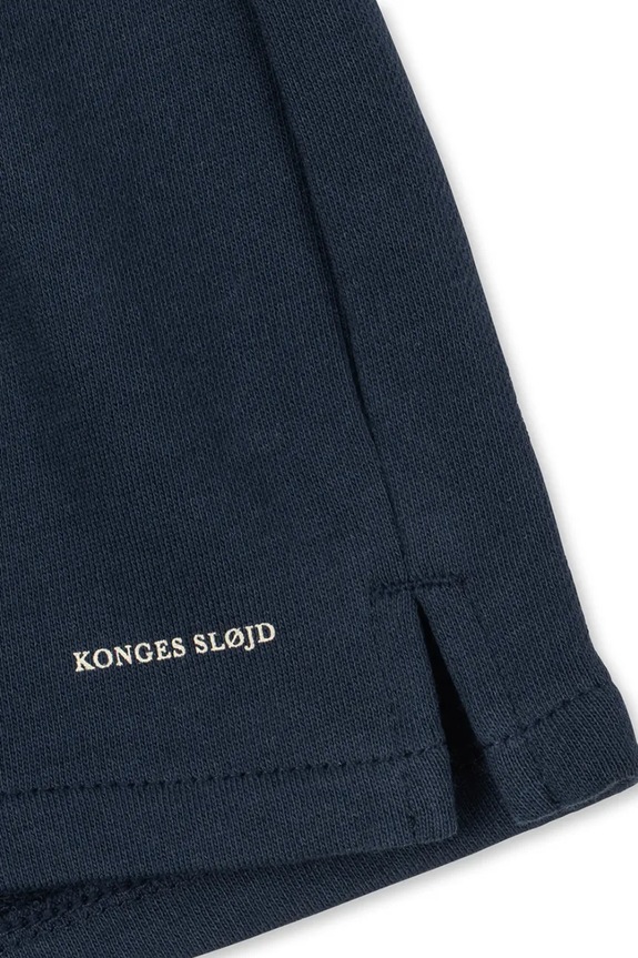 Παιδικό βαμβακερό σορτς Konges Sløjd SPOTTY SWEAT SHORTS GOTS σκούρο μπλε KS105091.PPY2