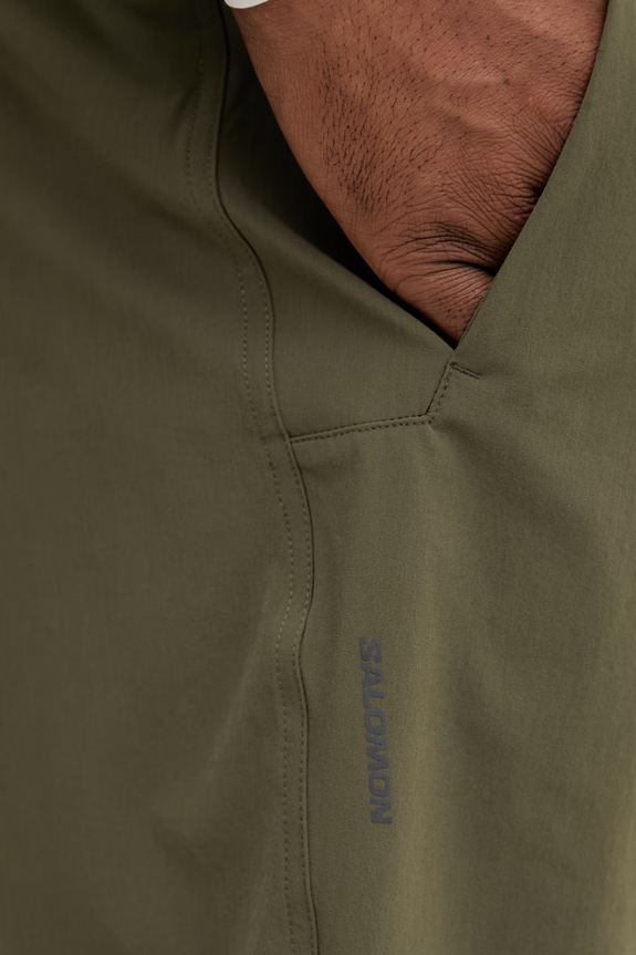 Športové krátke nohavice Salomon WAYFARER EASE zelená LC2869500