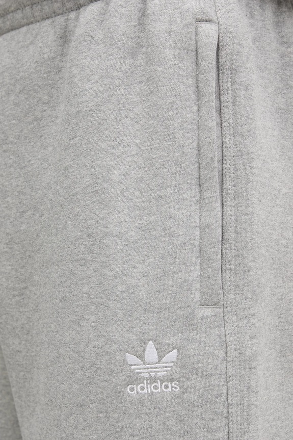 Šortky adidas Originals Essentials sivá JV6053