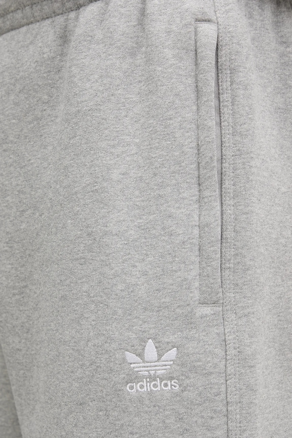 Šortky adidas Originals Essentials sivá JV6053