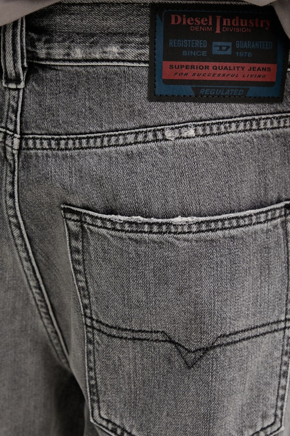 Diesel pantaloni scurți pentru bărbați, din denim gri A06430.09P08