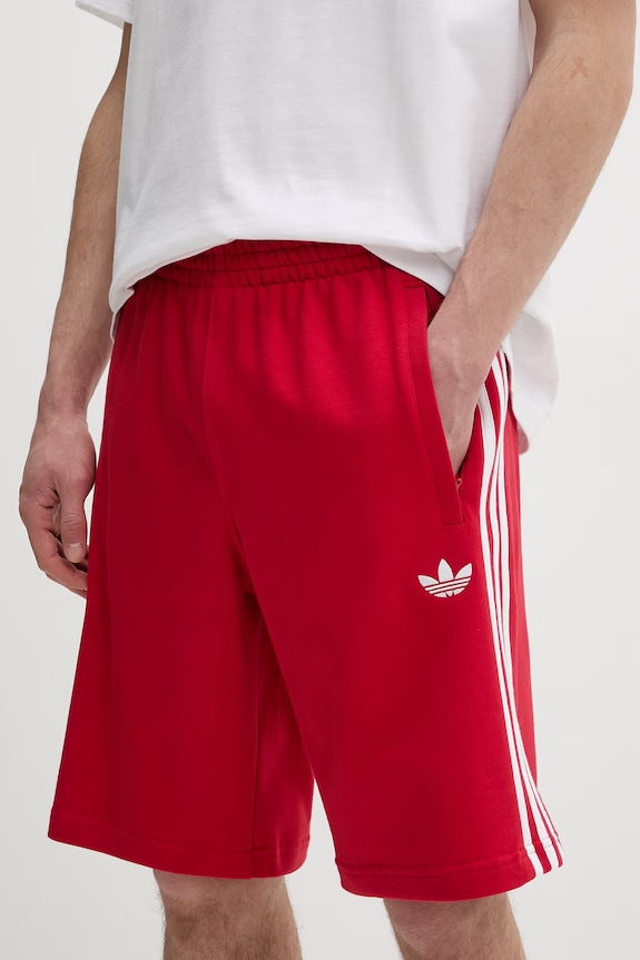 Хлопковые шорты adidas Originals аппликация красный KE3564