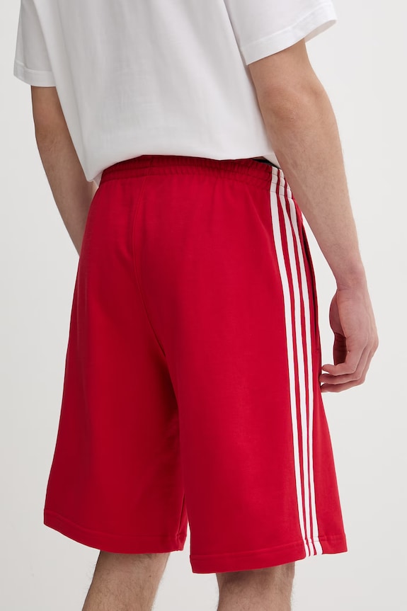 Одежда Хлопковые шорты adidas Originals KE3564 красный