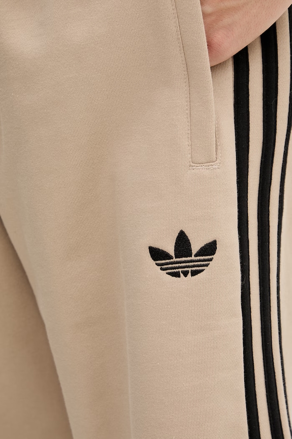 adidas Originals pantaloni scurți de trening pentru bărbați, din bumbac bej KE6681