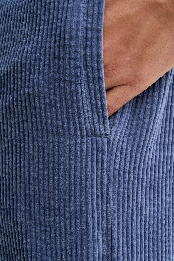 American Vintage pantaloni scurti din velur albastru MPADO09B
