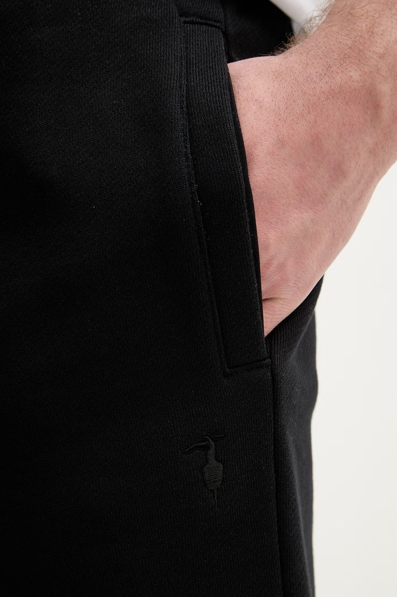 Βαμβακερό σορτσάκι Trussardi μαύρο P8058000067N