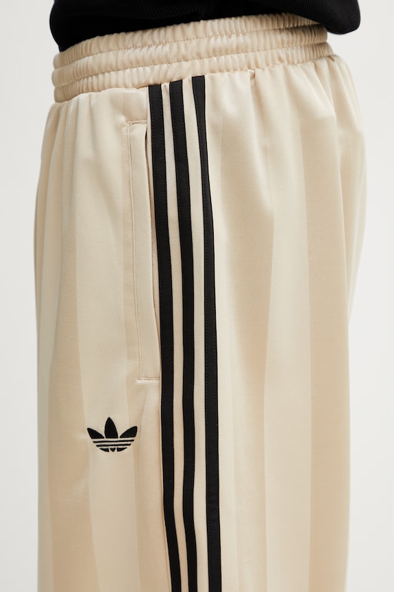 adidas Originals pantaloni scurți pentru bărbați bej KE3593