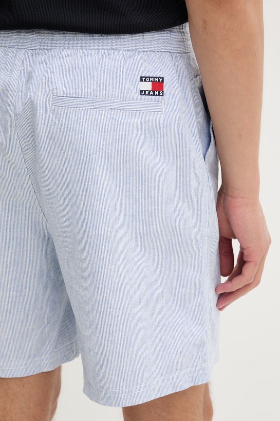 Tommy Jeans szorty chino męskie bawełniane z elastanem niebieski DM0DM22827