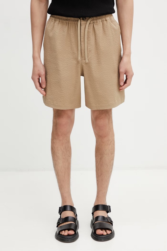 Maison Kitsuné къс панталон от памук с еластан мъжки бежов QM01401WC5082