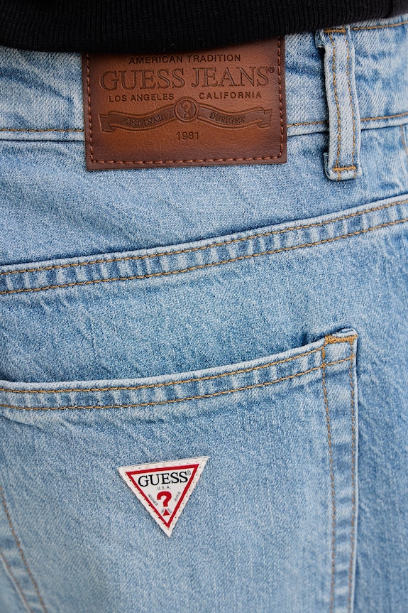 Guess Jeans Pantaloni scurți bărbați din denim albastru M6GD39.D5M5V
