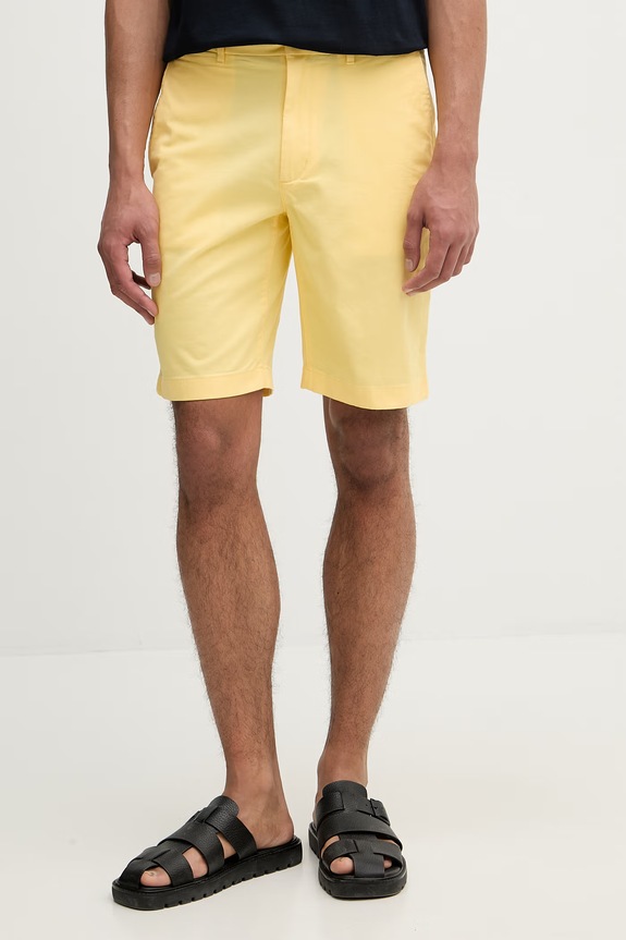 Tommy Hilfiger σορτς ανδρικά βαμβάκι με ελαστάν κίτρινο MW0MW42351