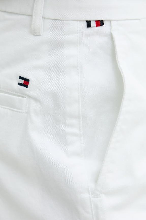 Tommy Hilfiger chino kratke hlače za muškarce od pamuka s elastanom bijela MW0MW42352