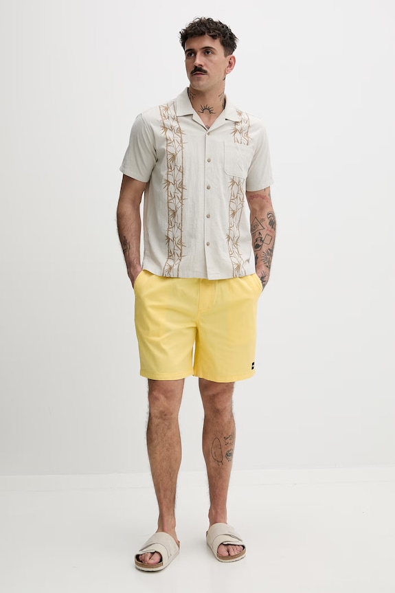 Hurley šortky pánske bavlnené s elastanom ICON MWEU00009 žltá SS26