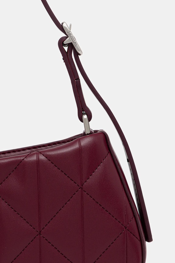 Kabelka Calvin Klein burgundské LV04F3327G