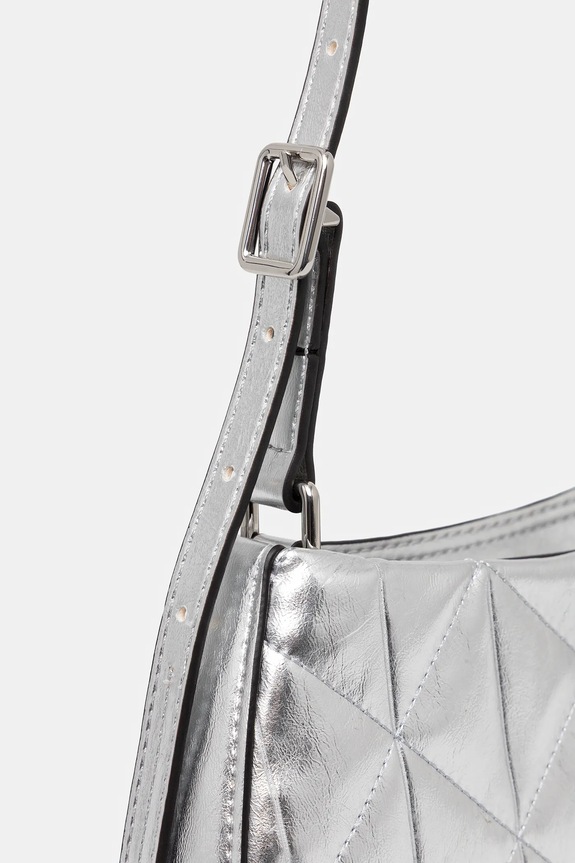 Kabelka Calvin Klein strieborná LV04F3445G