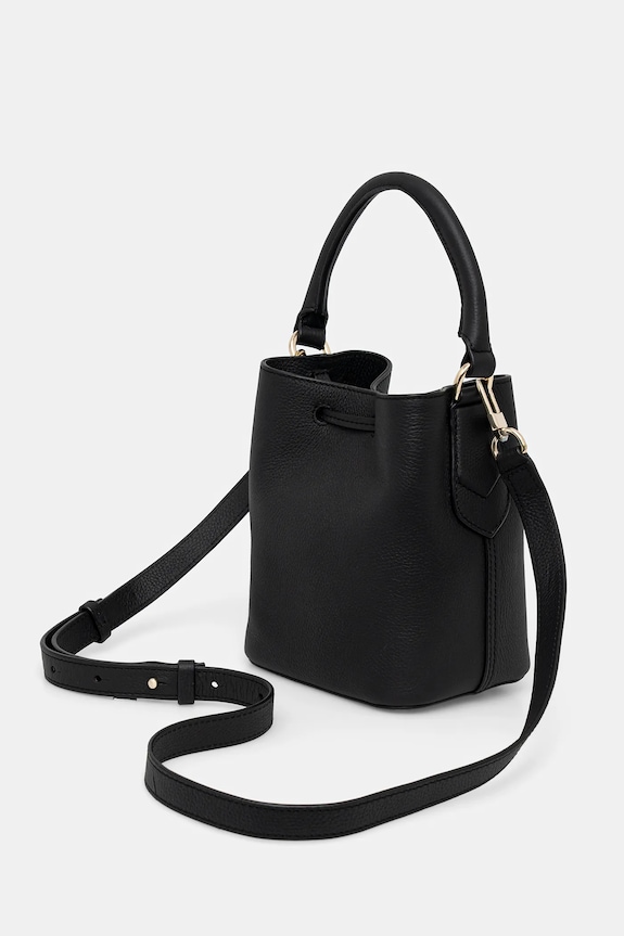 Δερμάτινη τσάντα BOSS Lenah SM Bucket μαύρο 50557980