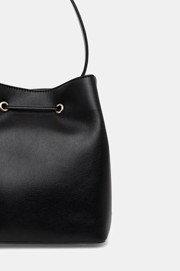 Kiegészítők BOSS kézitáska Sandy Bucket 50558134 fekete