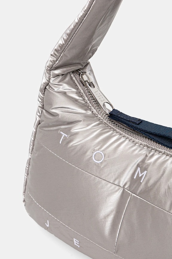 Tommy Jeans kézitáska ezüst AW0AW18066