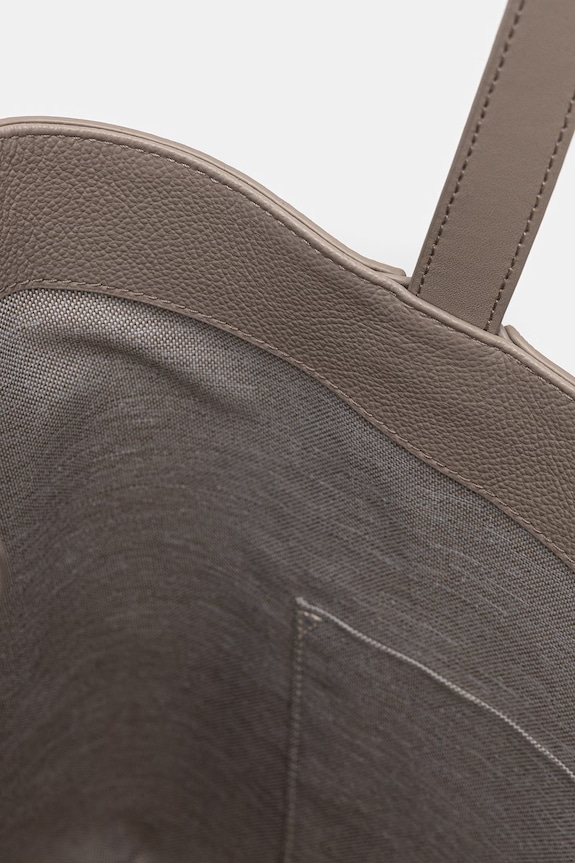 Δερμάτινη τσάντα Furla μπεζ WB01788.BX3353.4488S