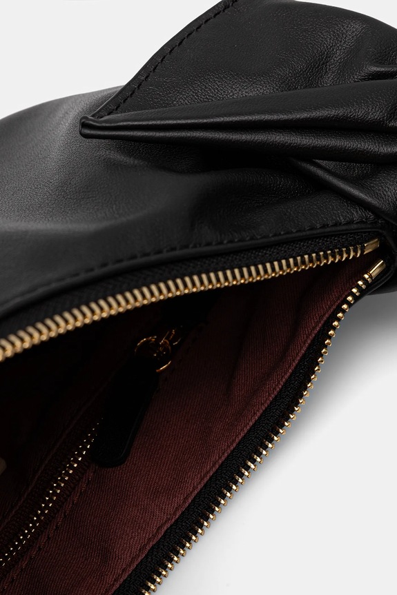 Δερμάτινη τσάντα Coccinelle FUROSHIKI E1.U1A.13.03.01 μαύρο