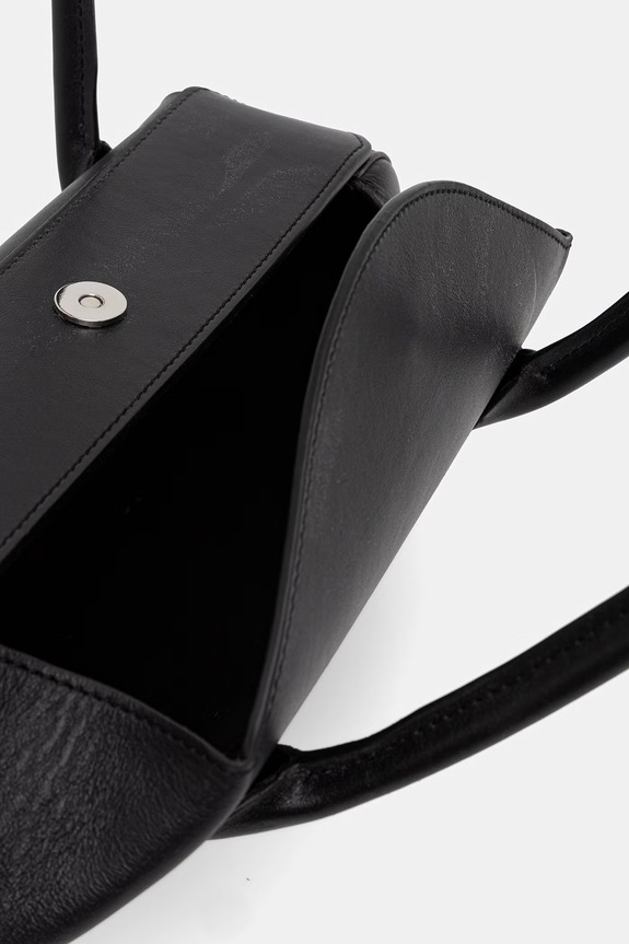 Yuzefi geantă baguette pentru femei, din piele OYSTER SHOULDER BAG YUZSS26.HB.OSM.L072 negru