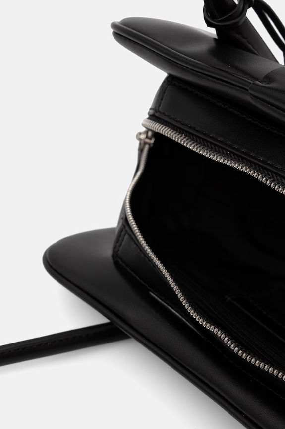 Calvin Klein női műbőr bőrönd fekete LV04F3369G