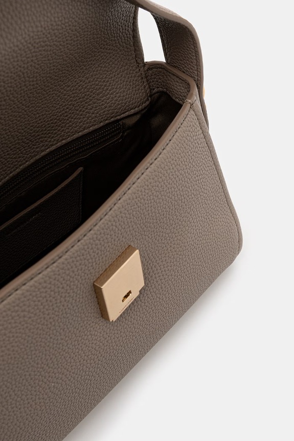 Calvin Klein torebka crossbody damska z imitacji skóry LV04F3425G beżowy