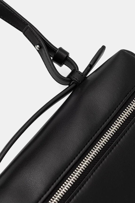 Emporio Armani női bőr keresztpántos táska fekete EW004564.AF19229
