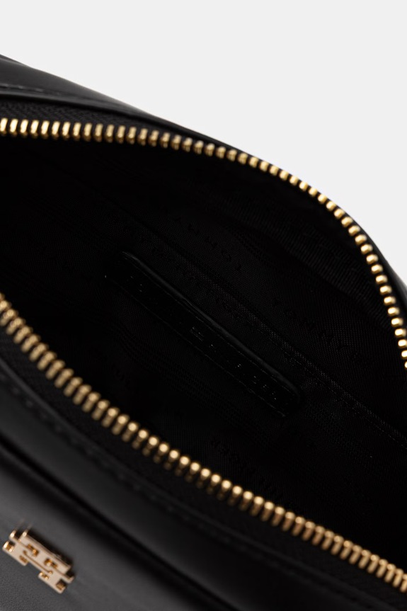 Tommy Hilfiger crossbody kabelka dámska AW0AW18370 čierna
