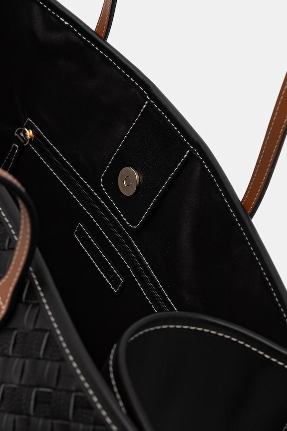 Tommy Hilfiger kabelka typu tote dámska z imitácie kože AW0AW18394 čierna