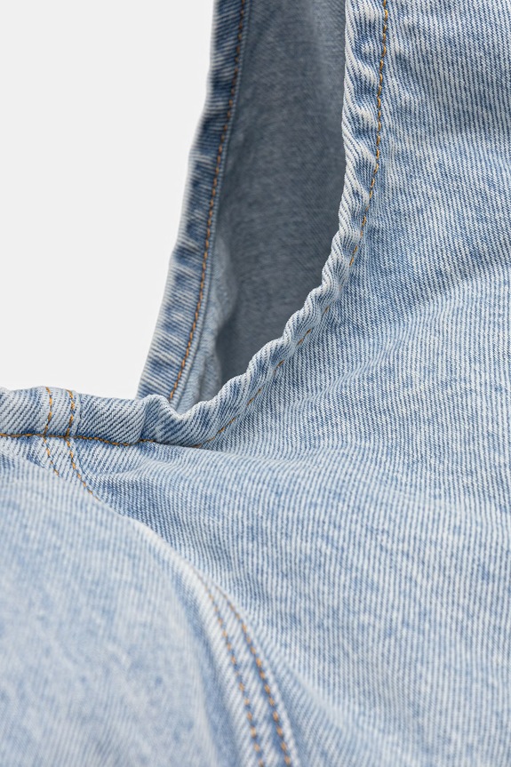 Levi's torebka jeansowa EMERSON niebieski 005FF
