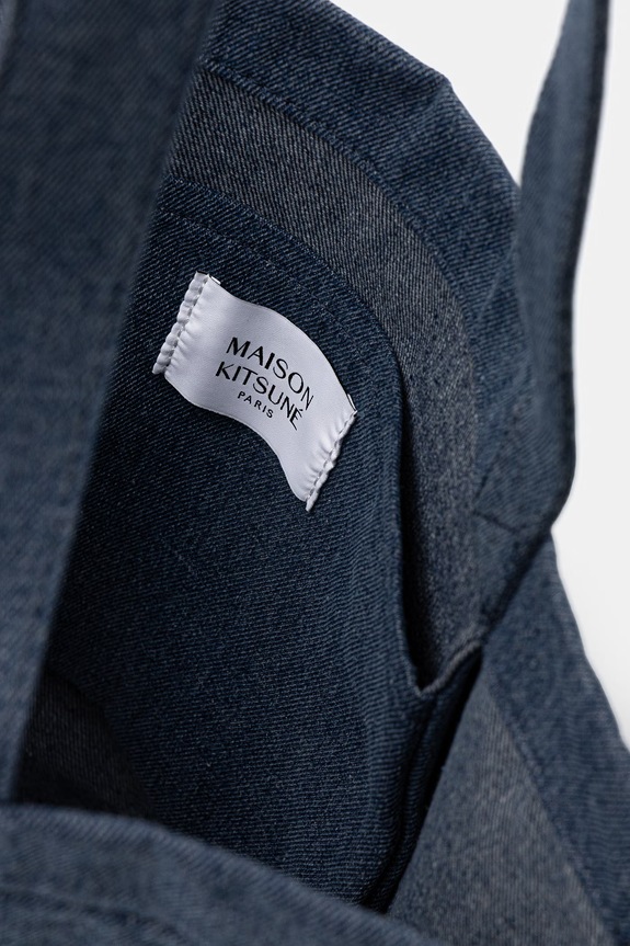 Maison Kitsuné Poetic Script shopper pentru femei din denim QU05119WW9042 albastru
