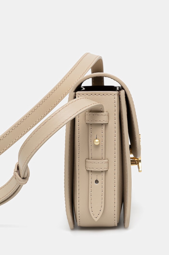 Maison Kitsuné Edie kožená crossbody kabelka QU05170LR0001 béžová SS26