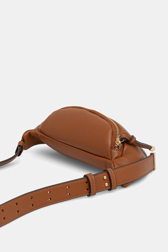 Ľadvinka Armani Exchange XW002655.AF19902 hnedá SS26