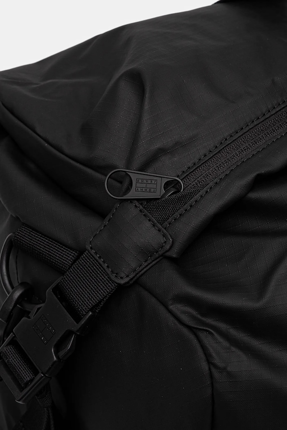 Taška Tommy Jeans 22 x 50 x 42 cm AM0AM13898 černá