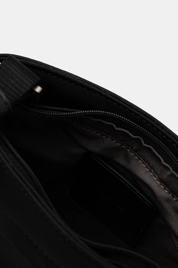 Malá taška Calvin Klein LV04D3234G čierna