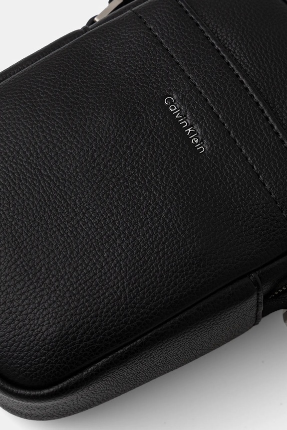 Calvin Klein borsetă negru LV04D3278G