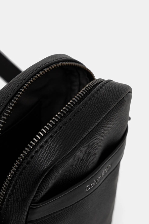 Σακίδιο Calvin Klein LV04D3322G μαύρο