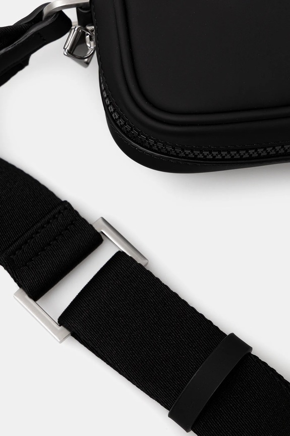 Karl Lagerfeld táska KL ESSENTIAL fekete B1M30273