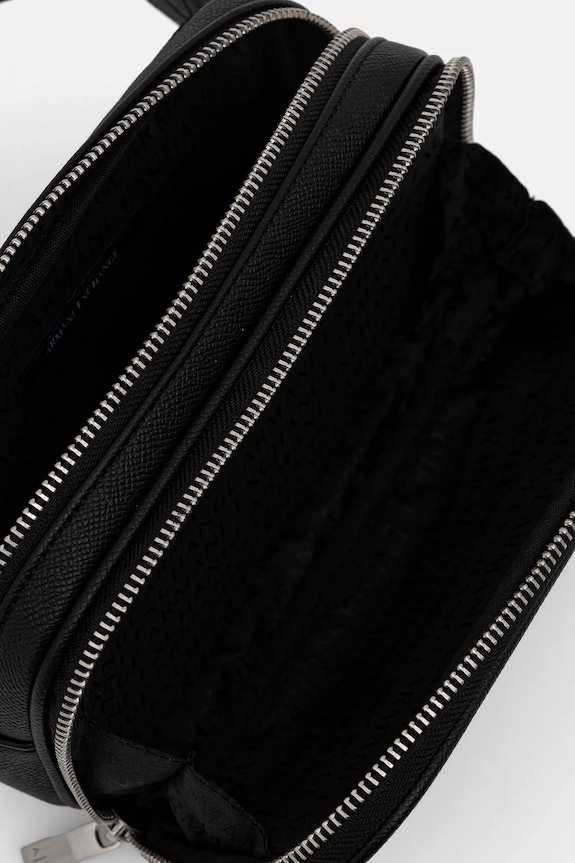 Armani Exchange borsetă XM002037.AF19931 negru