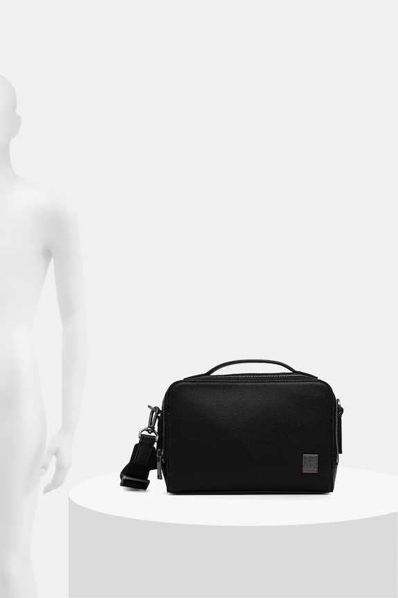 Calvin Klein saszetka męska z imitacji skóry LV04D3291G