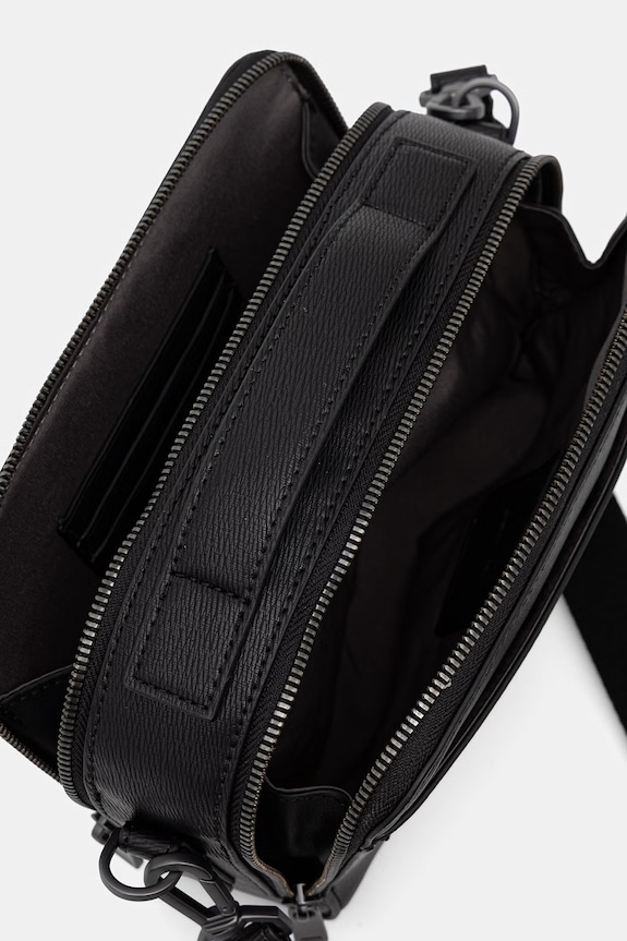 Calvin Klein saszetka męska z imitacji skóry LV04D3291G czarny