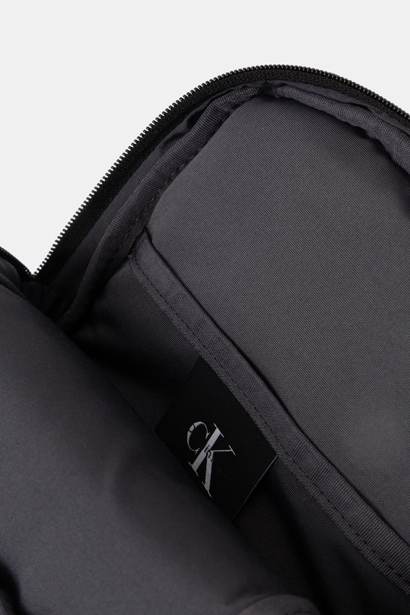 Calvin Klein saszetka na ramię męska LV04D3300G czarny