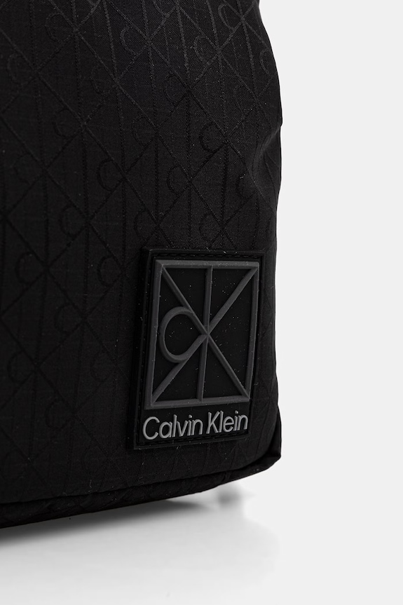 Calvin Klein férfi tasak fekete LV04D3303G