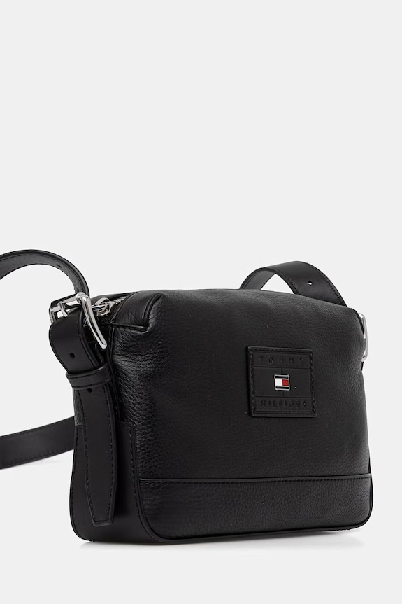 Tommy Hilfiger nerka na ramię męska z imitacji skóry AM0AM14136 czarny SS26
