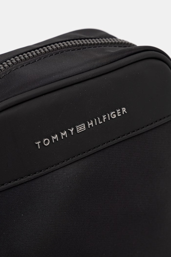Tommy Hilfiger férfi válltáska fekete AM0AM14150