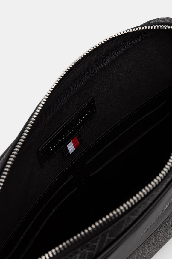 Tommy Hilfiger férfi tasak AM0AM14146 fekete