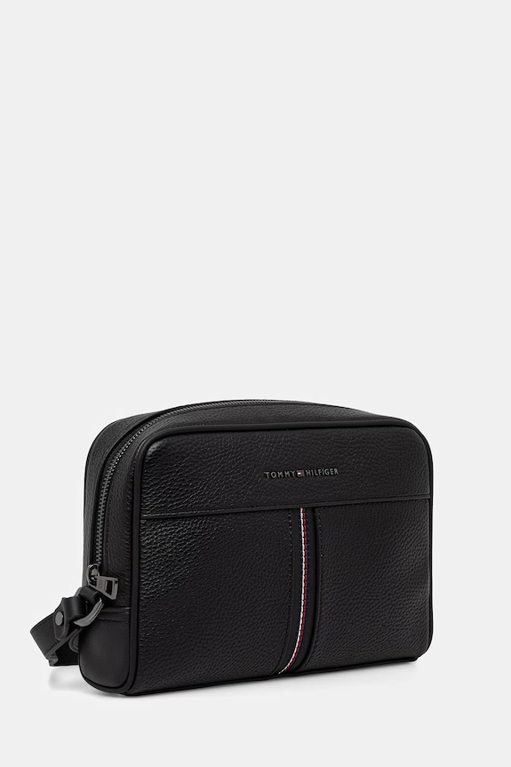 Tommy Hilfiger férfi tasak AM0AM14173 fekete SS26